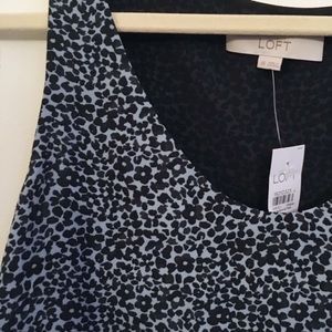 ⬇️⬇️⬇️Loft Blue Flower Chiffon Low Scoop Neck Top